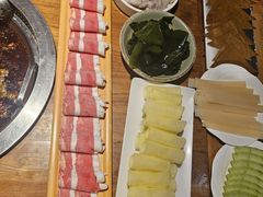 -城墙拐拐火锅(三峡广场黑金冠店)
