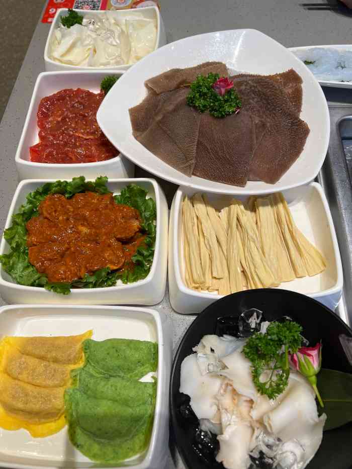 海底捞火锅(威海九龙城店)-"疫情过后一起去吃海底捞啊～ 环境很好 .