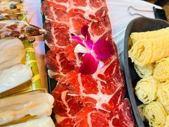 澳洲和牛牛展肉-鲜入围煮花胶鸡海鲜火锅