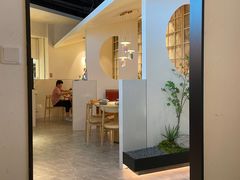 -蜜桃餐厅·伴山(绿宝广场店)