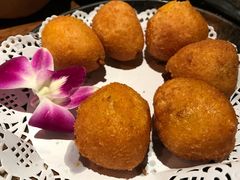 -老牌坊云南鱼豆花火锅(爱建店)