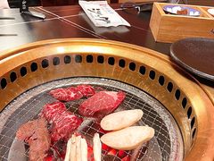 -山川小町·极番烧肉(新地假日广场店)