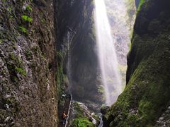 -龙水峡地缝景区