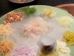 -得意咚瓜·顺德鱼生·冬瓜火锅(深圳首店)