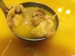 栗子炖鸡汤-锦庐道地川菜(来福士店)