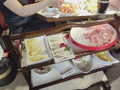-思阁炭香火锅(学伟鑫城总店)