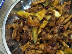 -江城燕子大排档(江汉路步行街店)