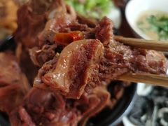 -宝瑞门钉肉饼店