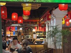 -头上红煨盐鸡·非遗院子餐厅