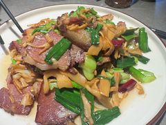 -浪李白·川小馆·跷脚牛肉(中山公园店)