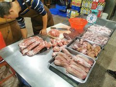 -标记美食新鲜猪杂(兴南大道店)