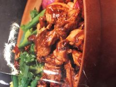 -胡须佬鸡煲四季火锅店(石厦西村直营店)