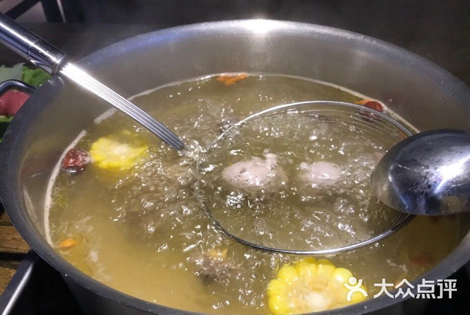 牛很鮮潮汕牛肉火鍋(凱德西城店)牛骨湯鍋底圖片 - 第976張