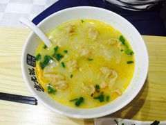 生滚牛肉馄饨-煮元张脆皮馄饨(古井南路店)