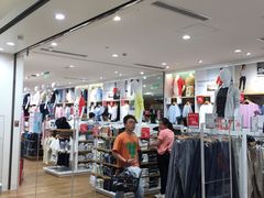 -优衣库(上海虹口龙之梦店)