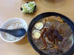 -花溪巷牛肉粉(泉城路店)