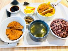 -轻蔬不用等·素食(江苏路店)