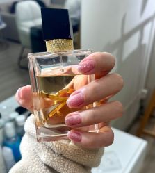 -槿里日式美甲工作室
