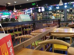 大堂-华莱士炸鸡汉堡(崇文门搜秀城店)