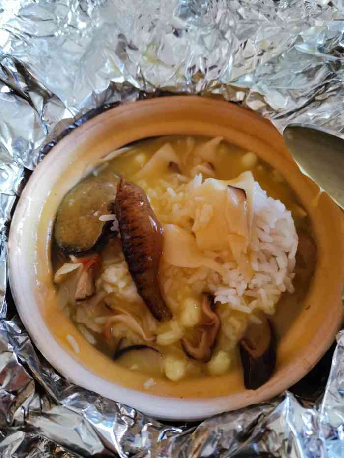 晨曦炖品·鲍鱼饭-"城市里的钢铁森林一刻不停地喧嚣运转,快节.