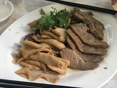 -乌文新澄海卤鹅店