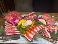 -明洞阿姨·韩式酱蟹烤肉·创意料理(三元桥店)