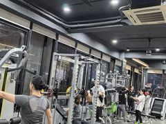 -帕瑞斯女子塑形健身(集美店)