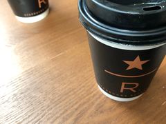 -星巴克臻选(上海合生汇1F店)