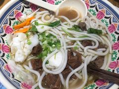 -鑫花溪牛肉米粉(人民广场店)