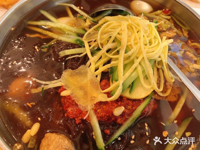 金达莱冷面荞麦冷面图片