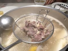 -左庭右院鲜牛肉火锅(浦江欢乐颂店)