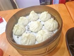 -莱莱小笼·乔艾