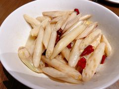 酸辣藕带-大中华酒楼·主席武昌鱼·武汉美食地标(江汉路步行街店)
