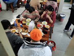 -宝瑞门钉肉饼店