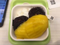 芒果白雪黑糯米-满记甜品(日月光二店)