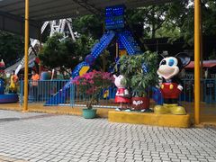 -顺德大良半月城游乐场