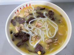 -文山荷鲜居(翠湖店)