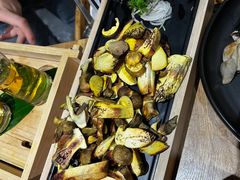 -一朵菌·野生菌探索家火锅(南亚店)