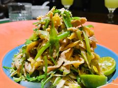 盐焗柠檬手撕鸡-HOME餐厅粤菜 融合菜