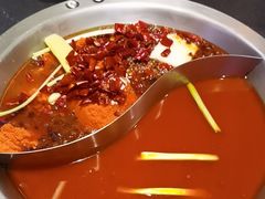 -沸炉重庆老火锅(军事博物馆店)