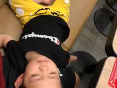 -正佳冰河湾真冰滑冰场
