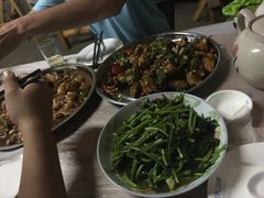 -老根农家饭店