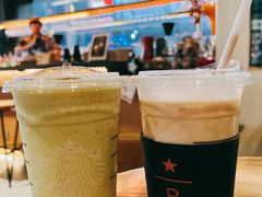 -星巴克臻选(上海合生汇1F店)