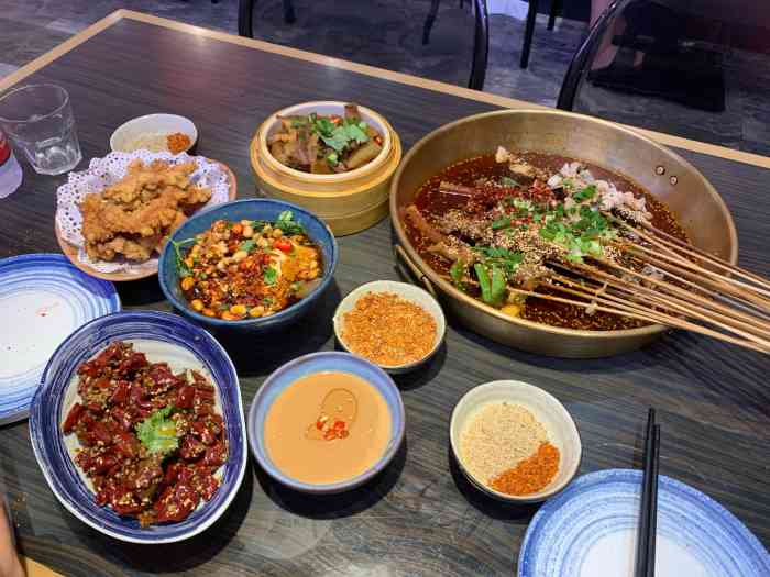 谭小姐在成都(太平桥百盛店)-"96地址:道外区太平桥百盛购物广场