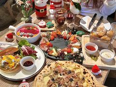 -Common Table · Brunch & Coffee