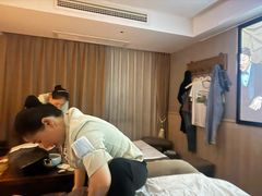 -新盈光·云会所(百丈东路店)