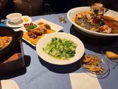 -坛宗剁椒鱼头(河西王府井店)