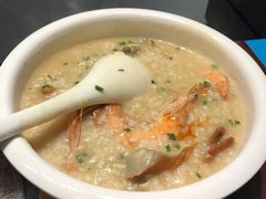 -臻鲜燕海鲜融合餐厅(金陵style店)