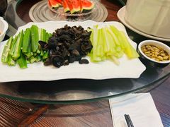 素三鲜-御膳粥·牛乳粥底火锅·地道顺德菜(容桂店)