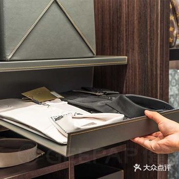 拥有一个这样的衣帽间，才是一个女人最大的体面